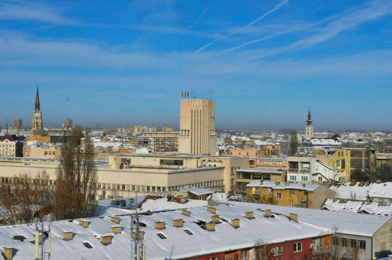 Penthouse Apartment Újvidék Kültér fotó