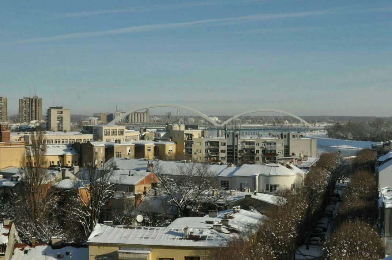 Penthouse Apartment Újvidék Kültér fotó